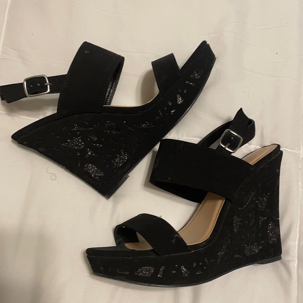 Shoes black